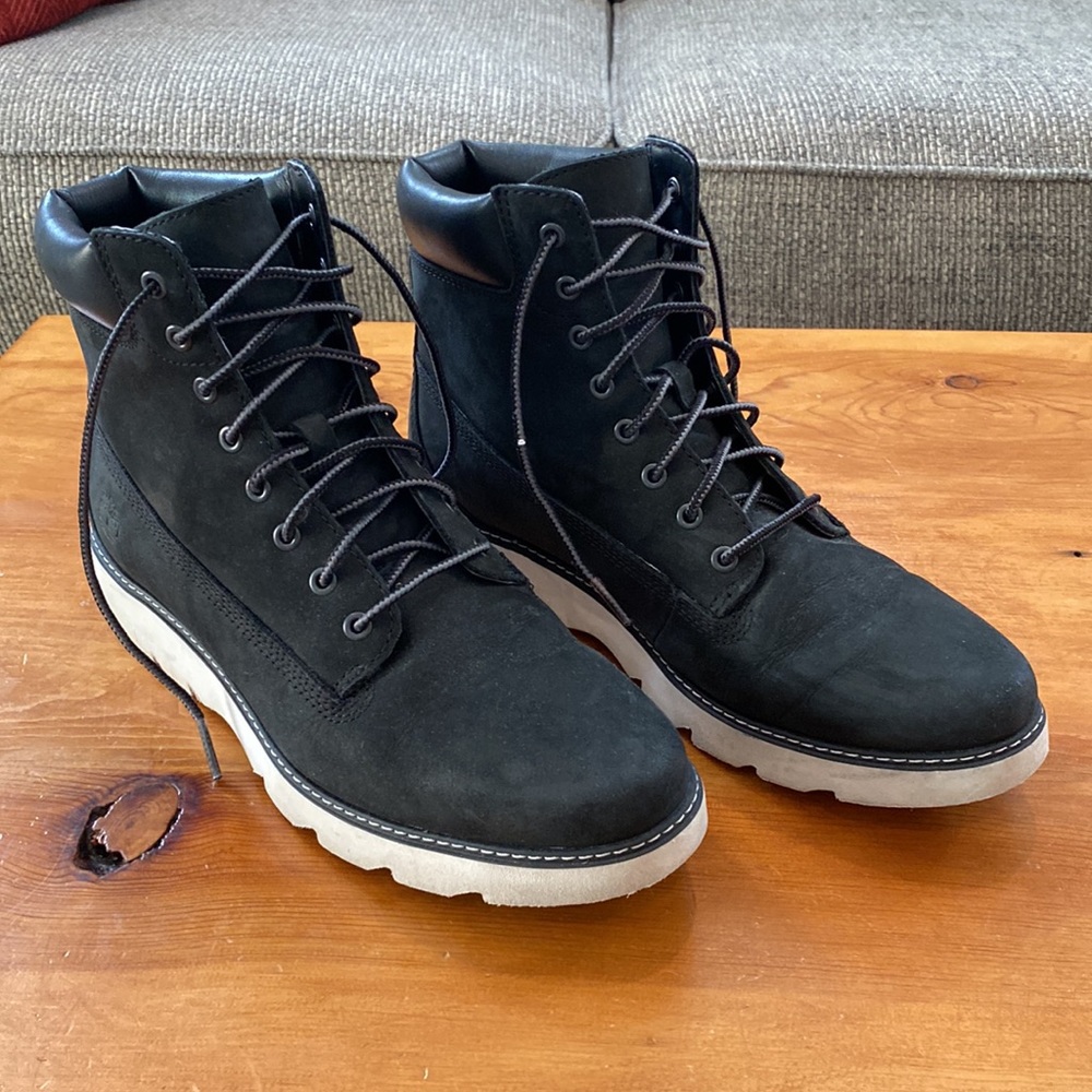 EUC Women’s Timberland Black Lace Up Combat Boots, Size 9